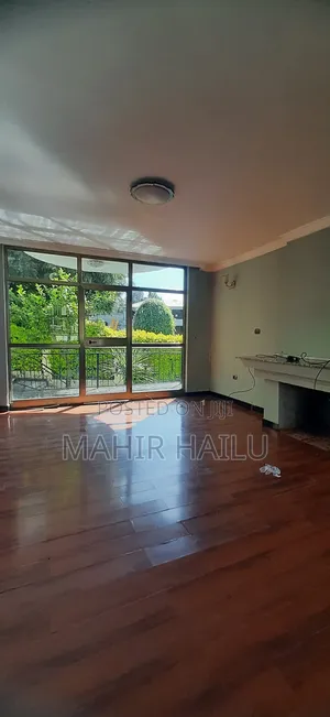 3bdrm House in Gift, Yeka for rent