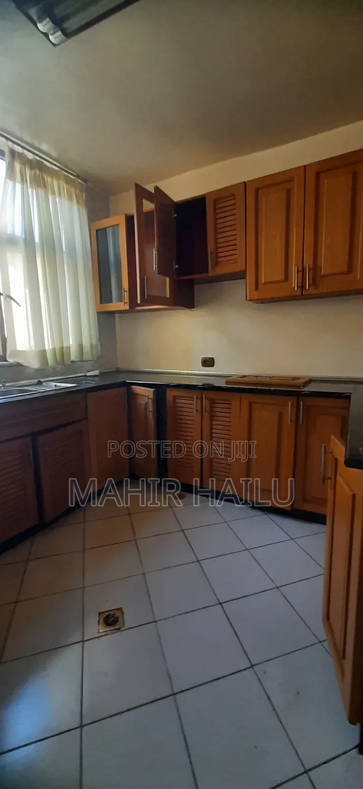 3bdrm House in Gift, Yeka for rent