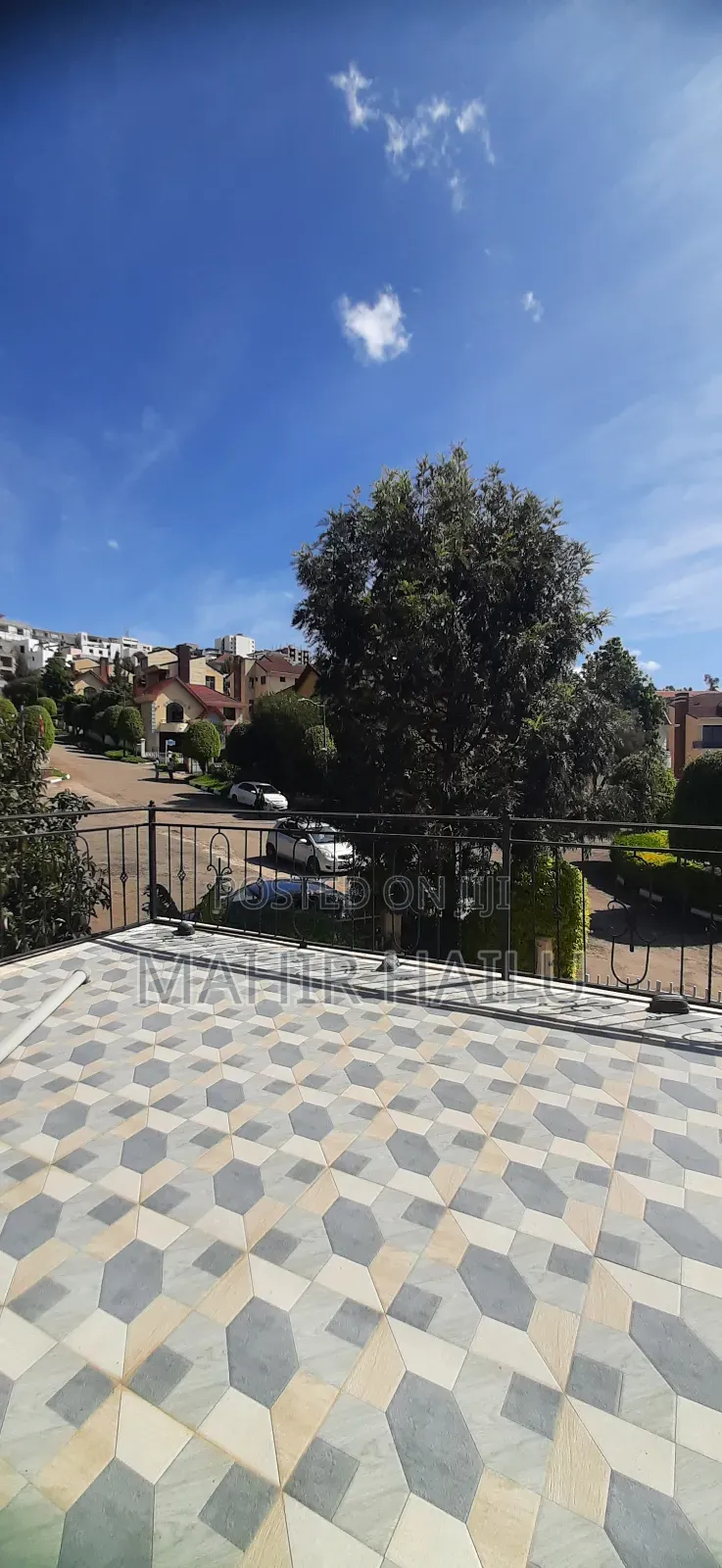 3bdrm House in Gift, Yeka for rent