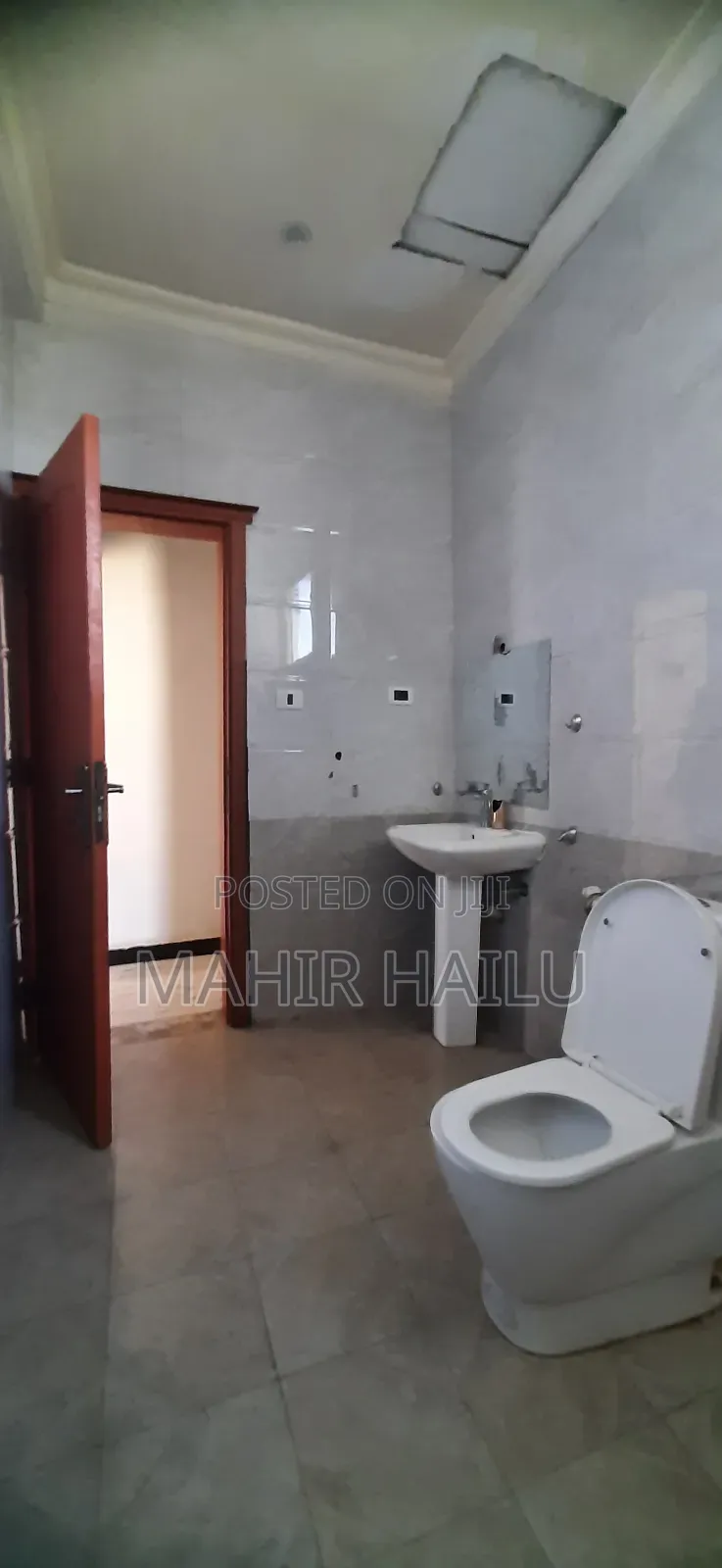 3bdrm House in Gift, Yeka for rent