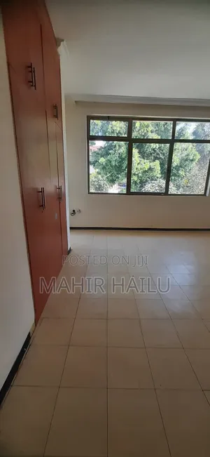 4bdrm House in Gifet, Yeka for sale