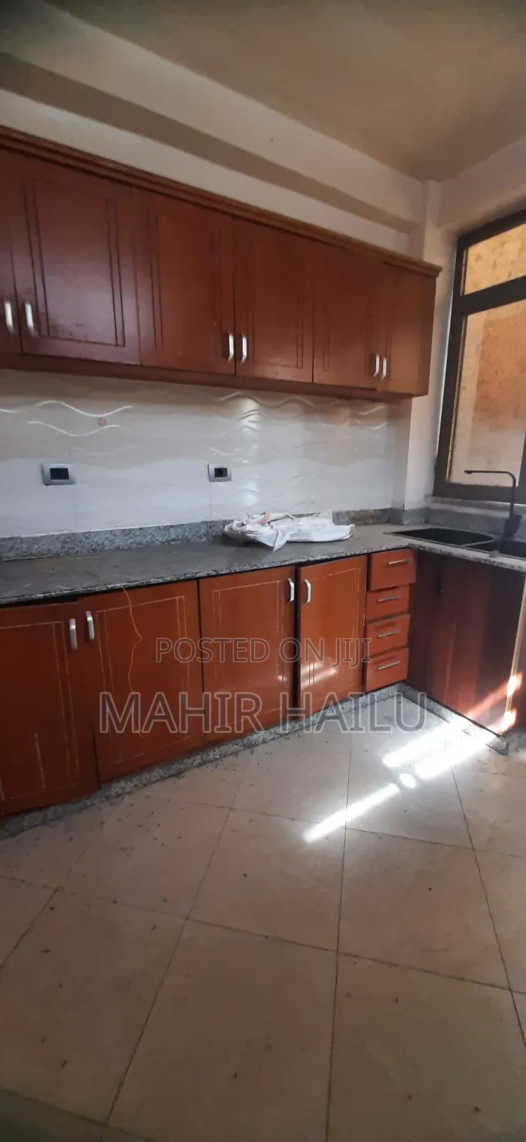 4bdrm House in Gifet, Yeka for sale