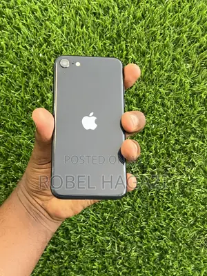 Apple iPhone SE (2022) 64 GB Black