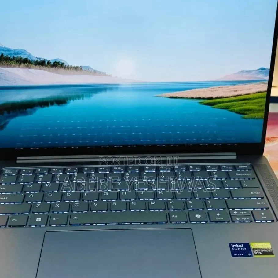 New Laptop Lenovo Yoga 700 32GB Intel Core Ultra 9 SSD 512GB