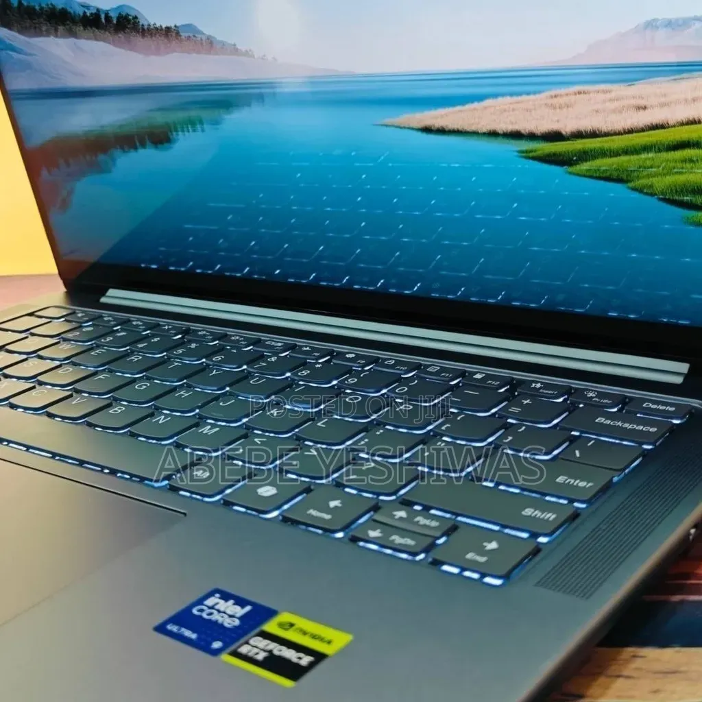 New Laptop Lenovo Yoga 700 32GB Intel Core Ultra 9 SSD 512GB
