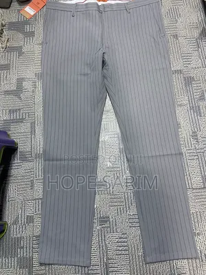 ፕሪሚየም የ ወንዶች የዝንጉርጉር (Pinstripe) ሱሪዎች –