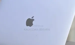 New Laptop Apple MacBook Pro 2020 32GB Intel Core i7 SSD 512GB