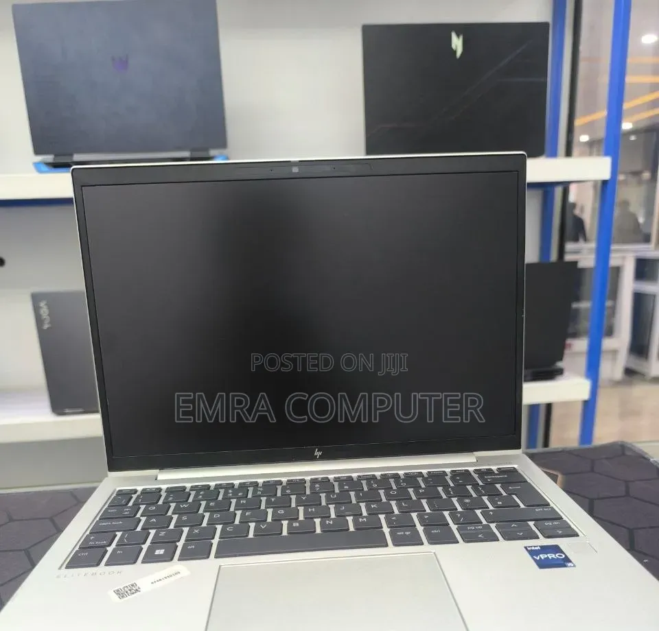 New Laptop HP EliteBook 830 G9 16GB Intel Core i5 SSD 512GB