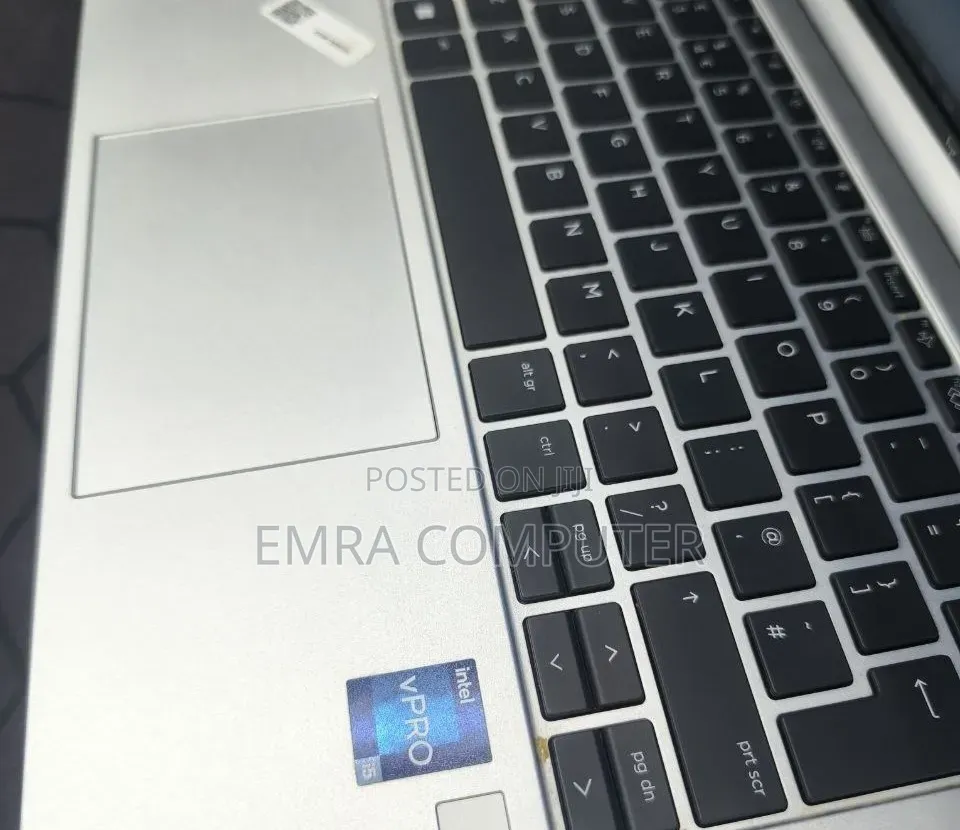 New Laptop HP EliteBook 830 G9 16GB Intel Core i5 SSD 512GB