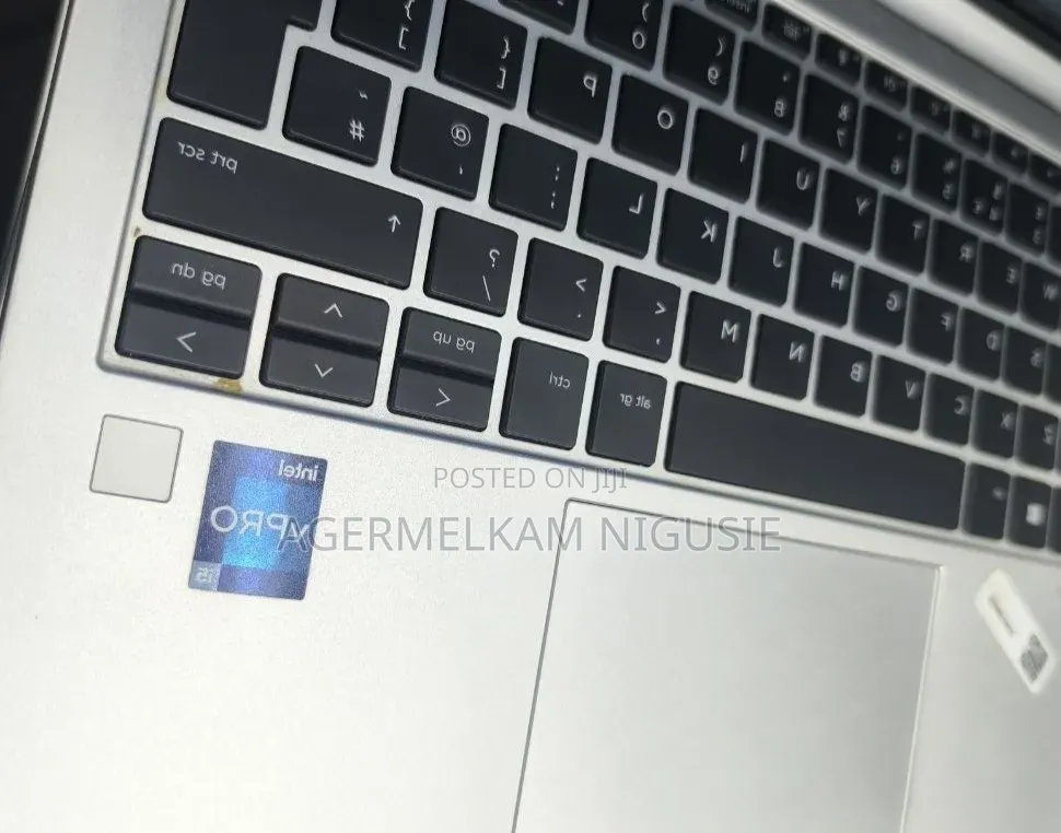 New Laptop HP EliteBook 830 G9 16GB Intel Core i5 SSD 512GB