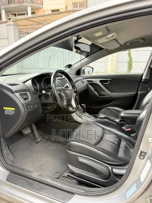 Hyundai Avante 2015 Silver