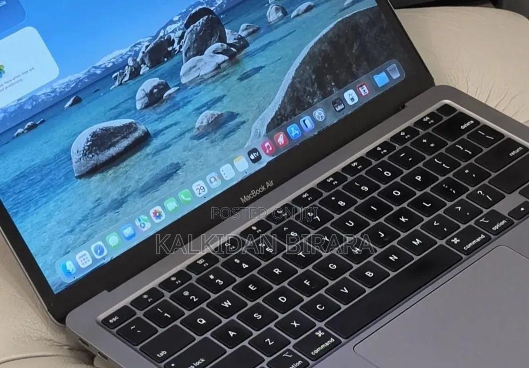 New Laptop Apple MacBook Air 2020 M1 16GB Apple M1 SSD 512GB