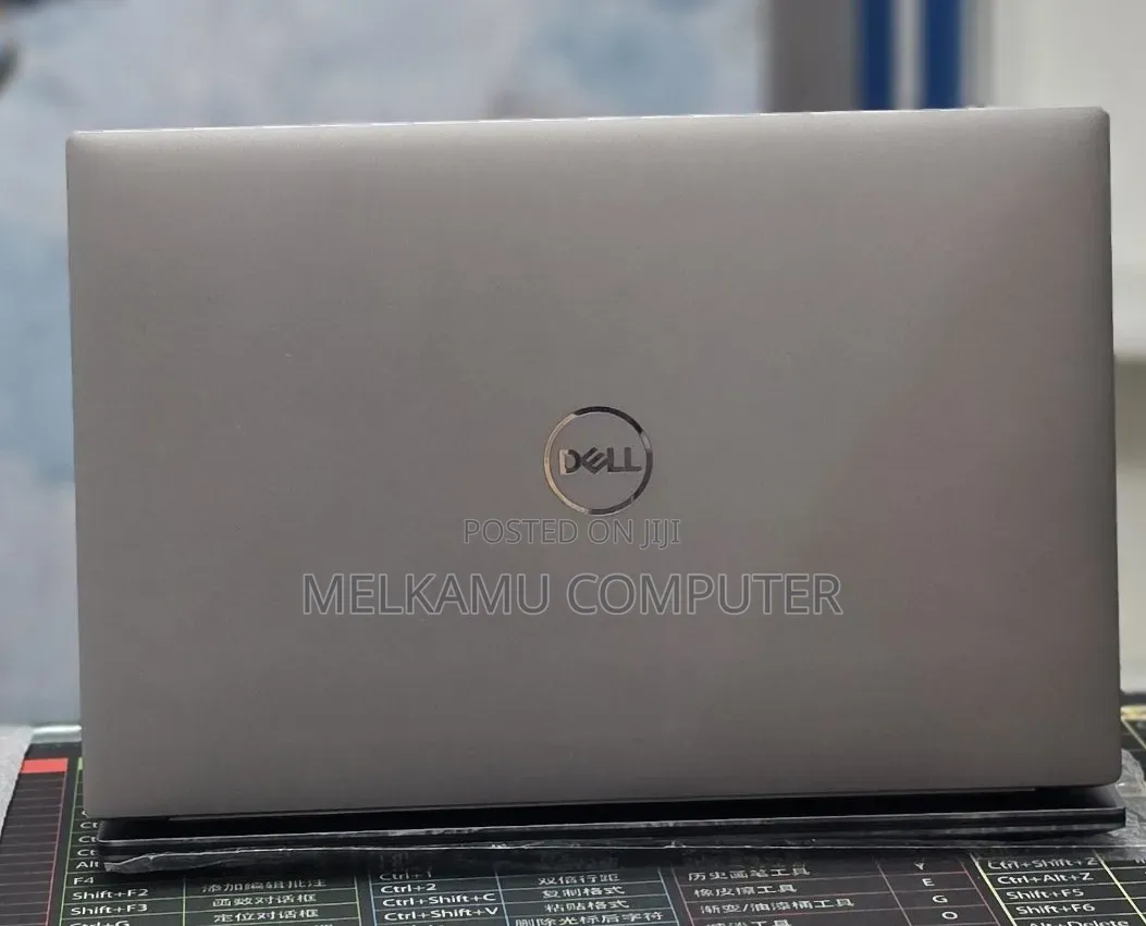 New Laptop Dell Precision 5570 16GB Intel Core i7 SSD 512GB