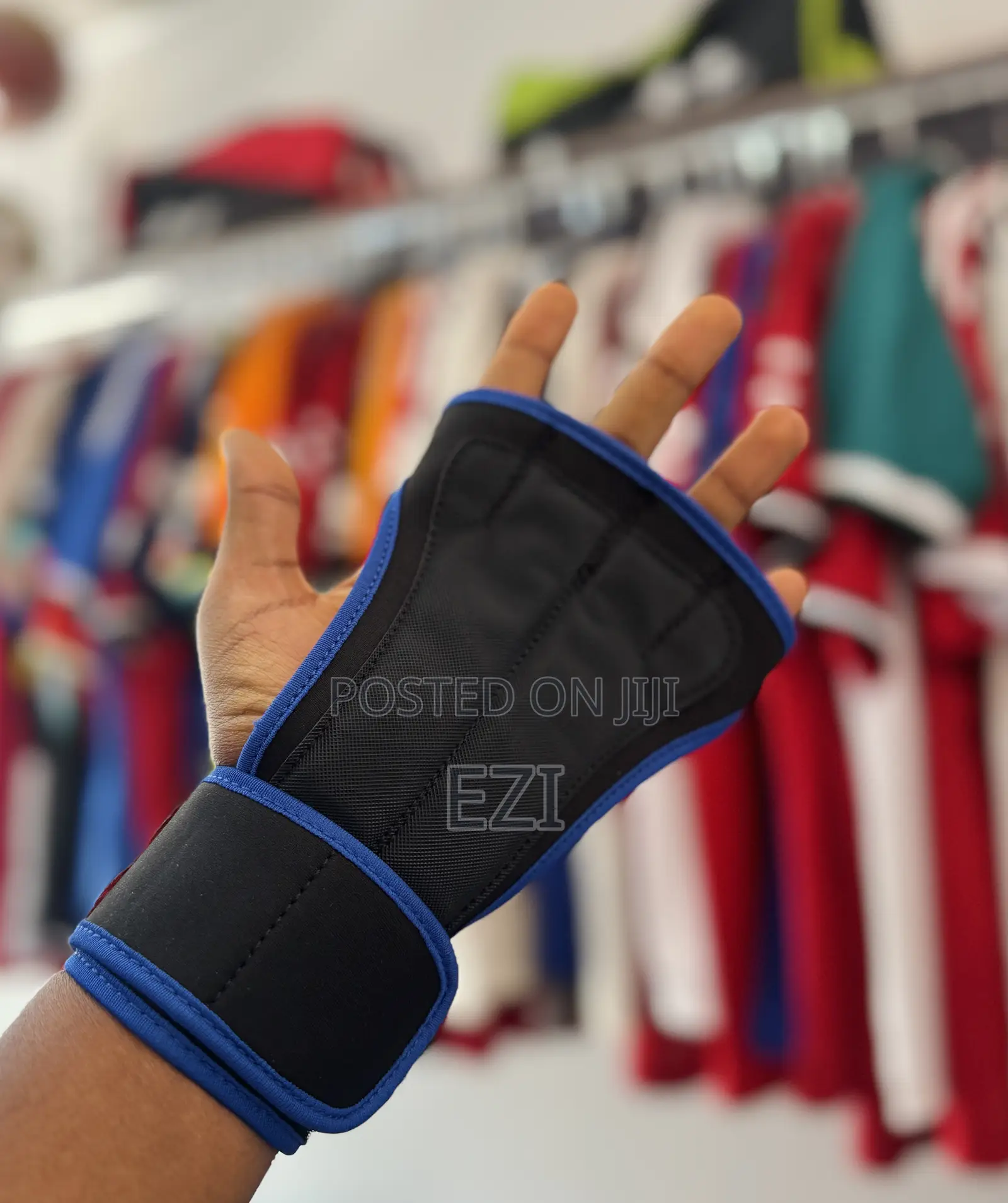 Half Strap Gym Glove