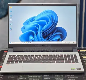 New Laptop Dell G15 5510 16GB AMD Ryzen 7 SSD 512GB