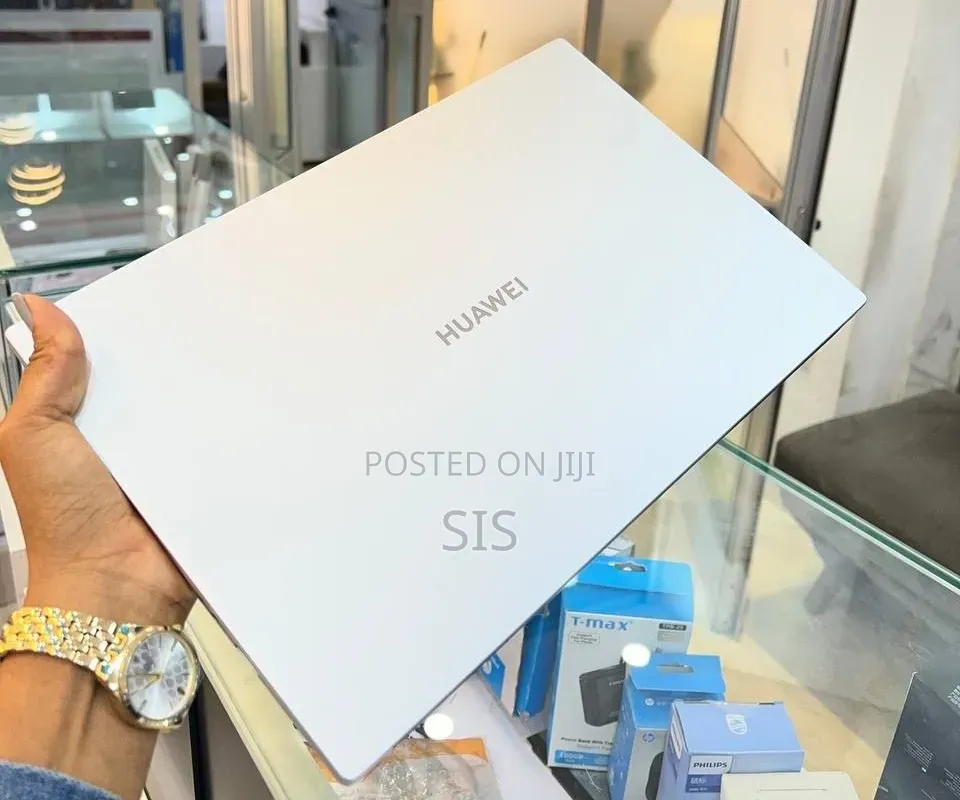 New Laptop Huawei MateBook 16s 16GB Intel Core i7 SSD 512GB