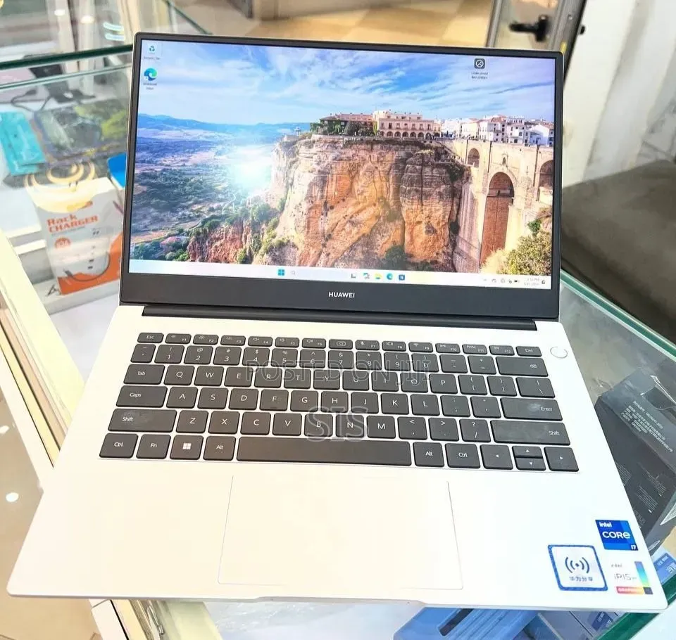 New Laptop Huawei MateBook 16s 16GB Intel Core i7 SSD 512GB