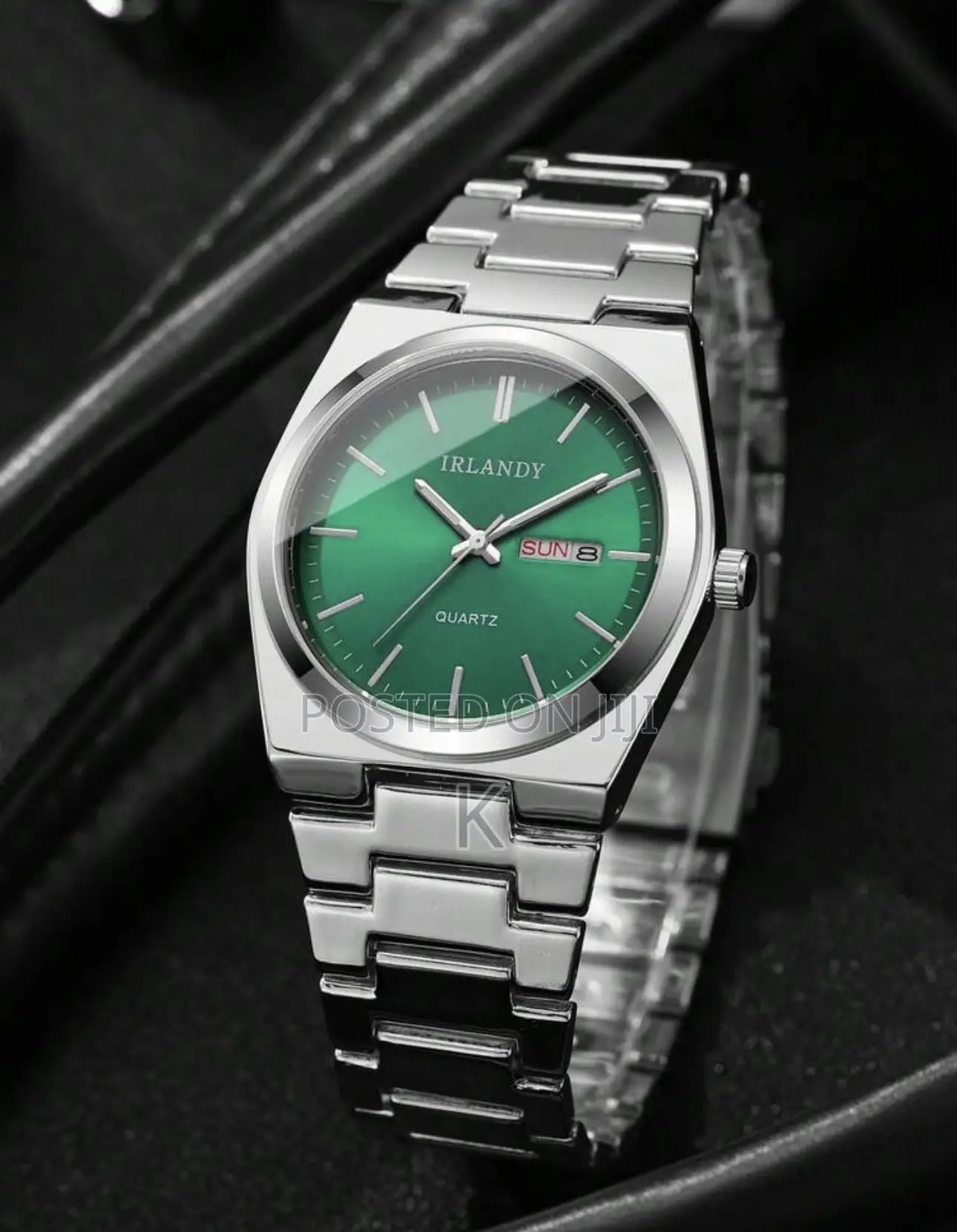Irlandy Quartz Business-Style Men's Wristwatch