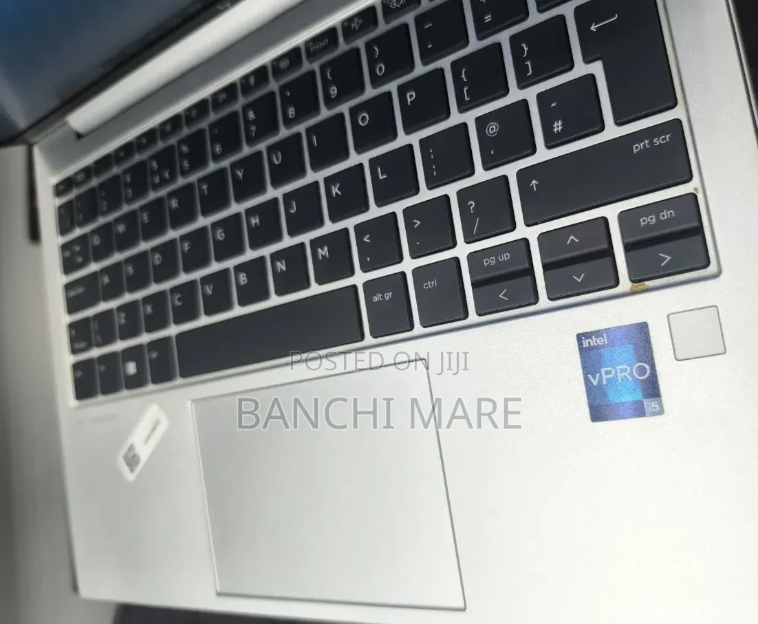New Laptop HP EliteBook 830 G9 16GB Intel Core i5 SSD 512GB