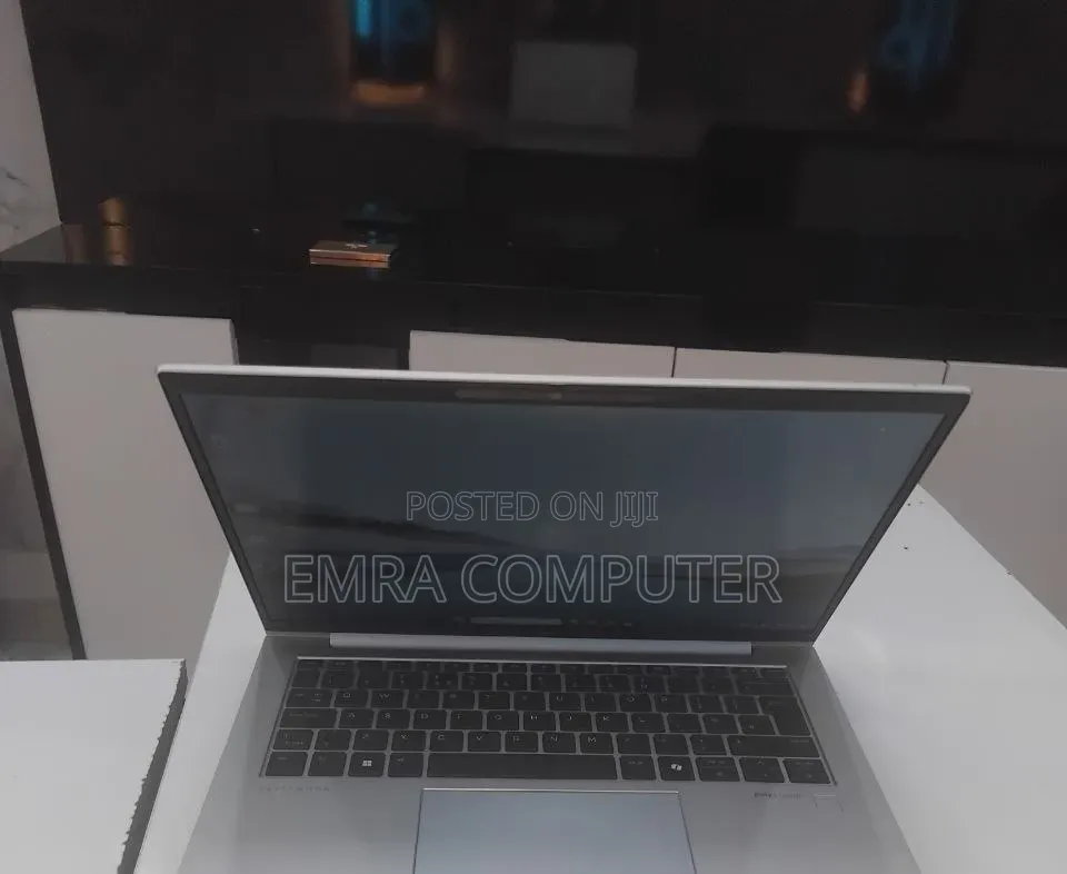 New Laptop HP EliteBook 840 G11 16GB Intel Core Ultra 7 SSD 512GB