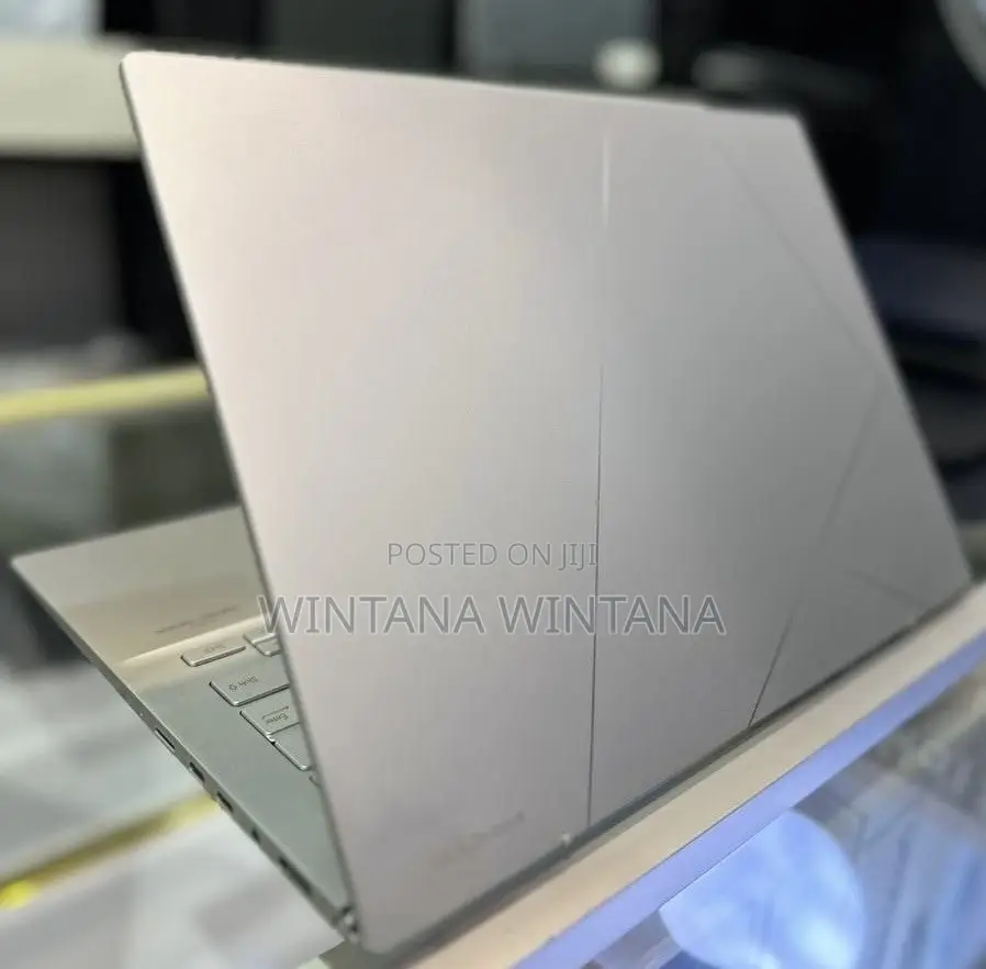 New Laptop Asus Zenbook 14 OLED 16GB Intel Core i9 SSD 512GB