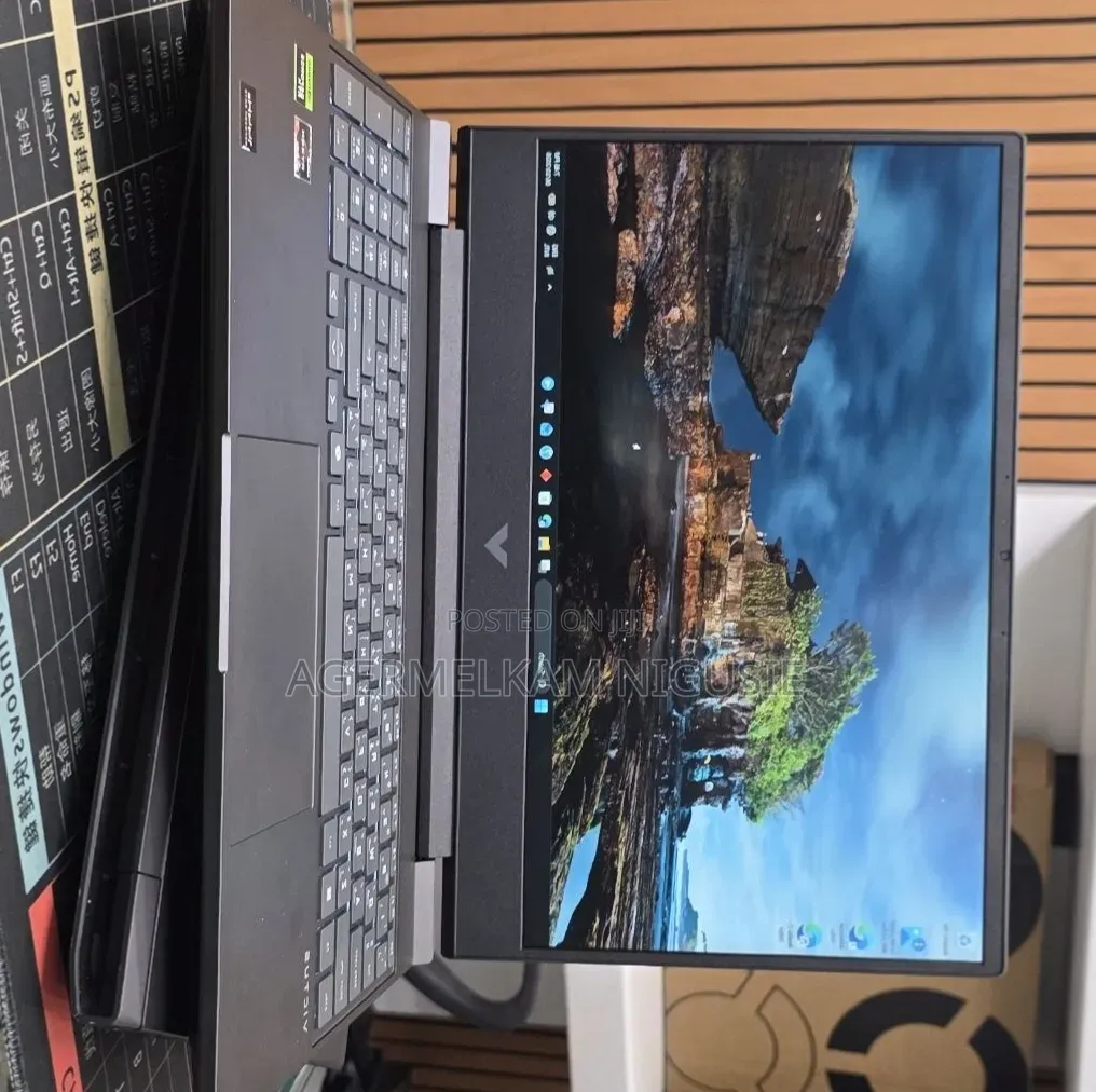 New Laptop HP Victus 16 8GB AMD Ryzen 7 SSD 512GB