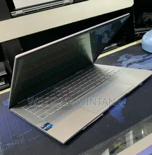 New Laptop Asus Zenbook 14 OLED 16GB Intel Core i9 SSD 512GB