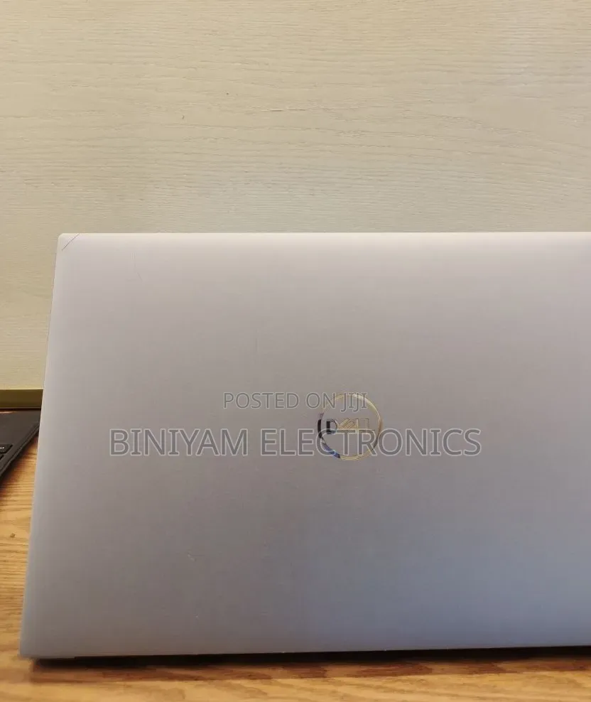 New Laptop Dell Precision 5570 16GB Intel Core i7 SSD 512GB