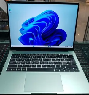 New Laptop Razer Blade 16GB Intel Core i5 SSD 512GB