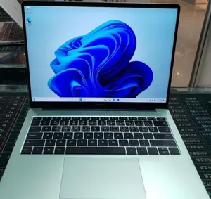 New Laptop Razer Blade 16GB Intel Core i5 SSD 512GB