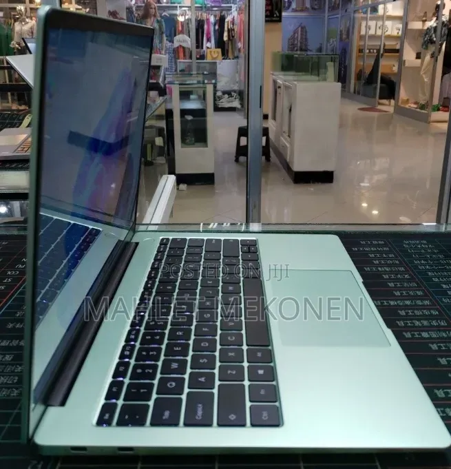 New Laptop Razer Blade 16GB Intel Core i5 SSD 512GB