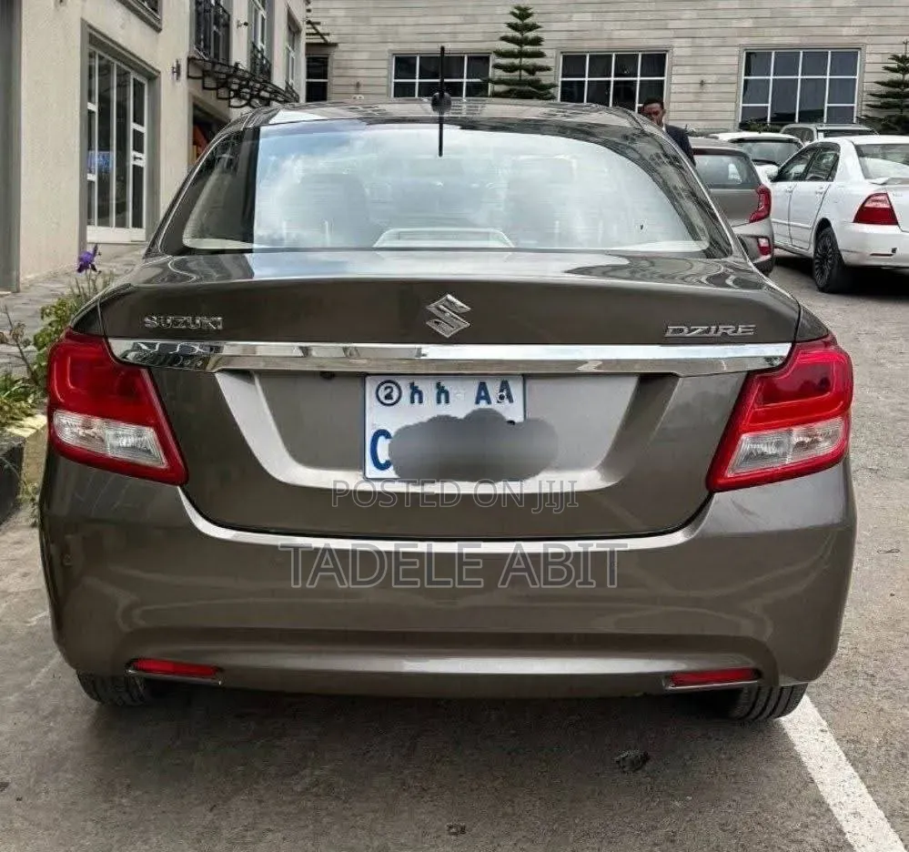Suzuki Dzire 2022 Silver