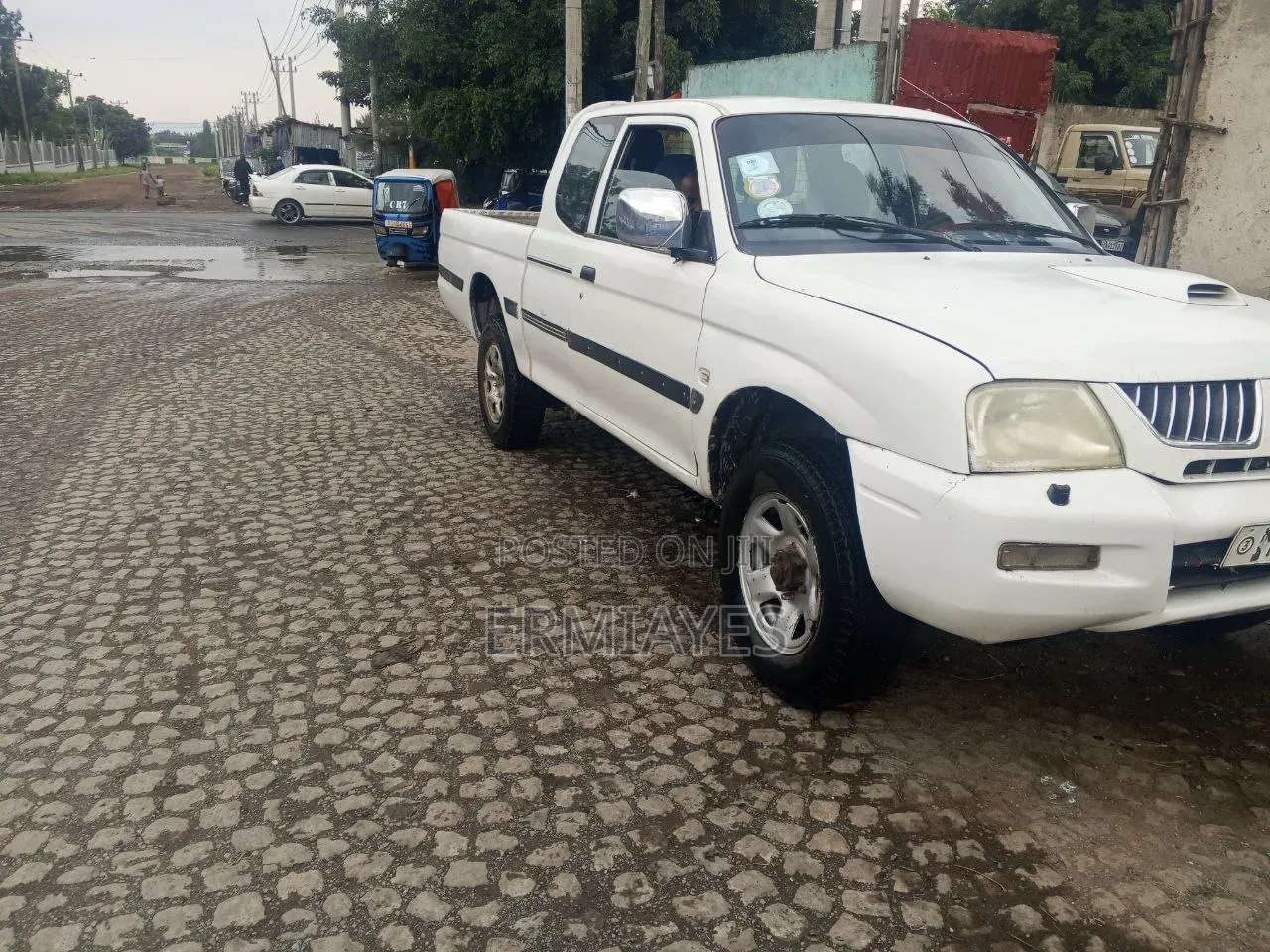 Mitsubishi L200 2004 White
