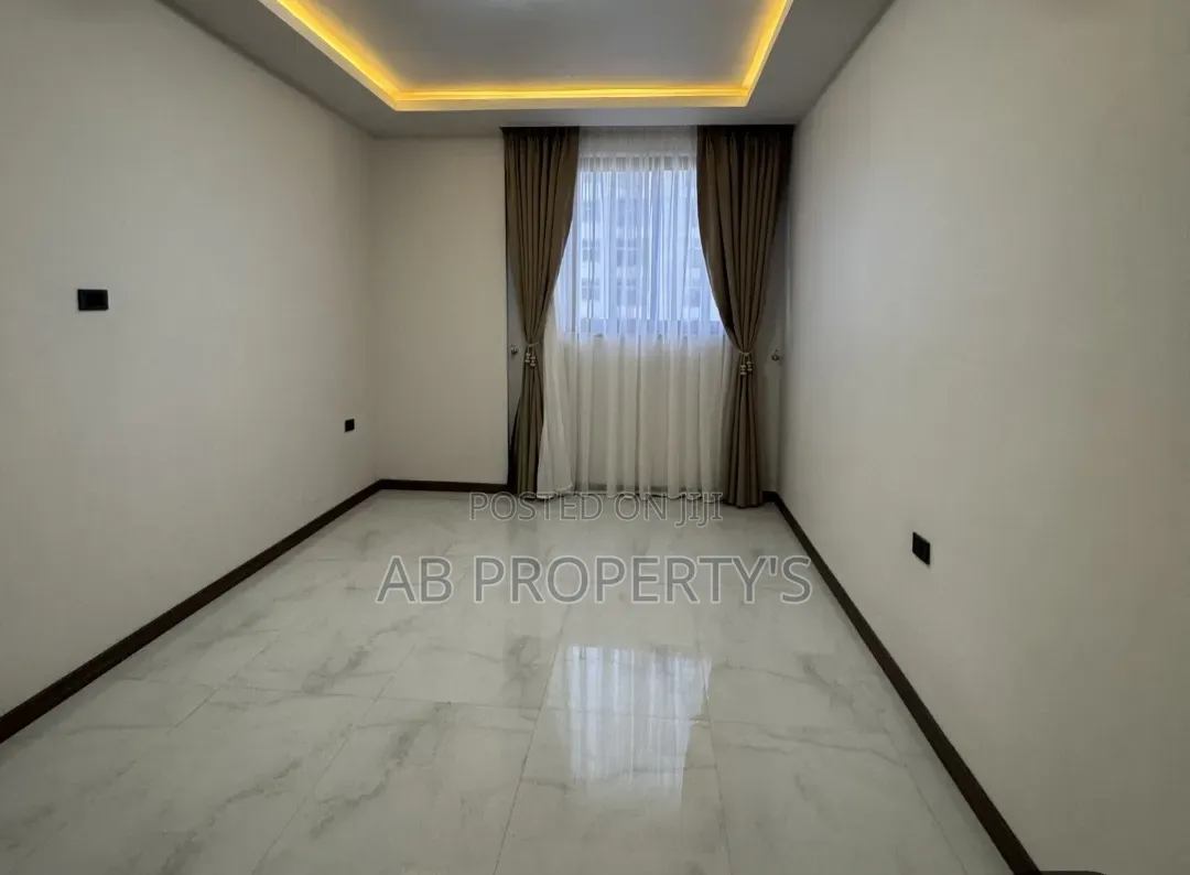 Furnished 2bdrm Apartment in ቦሌ መድኃኒዓለም, Bole for sale