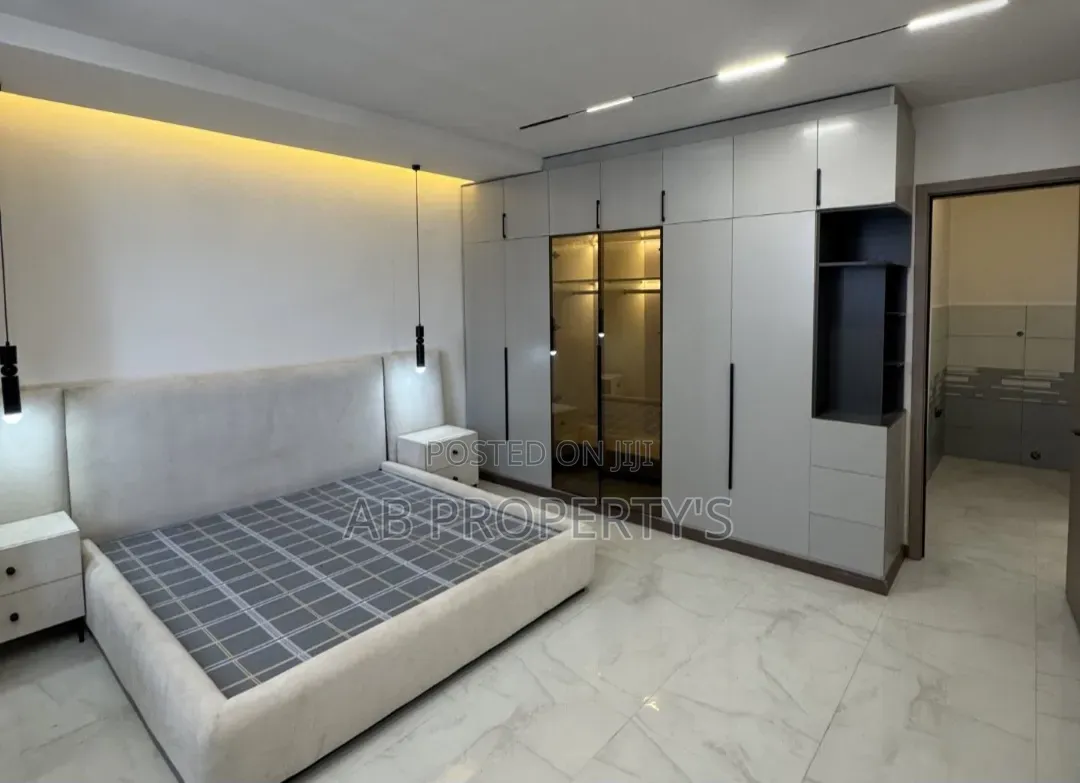 Furnished 2bdrm Apartment in ቦሌ መድኃኒዓለም, Bole for sale