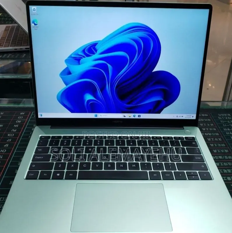 New Laptop 16GB Intel Core i5 SSD 512GB