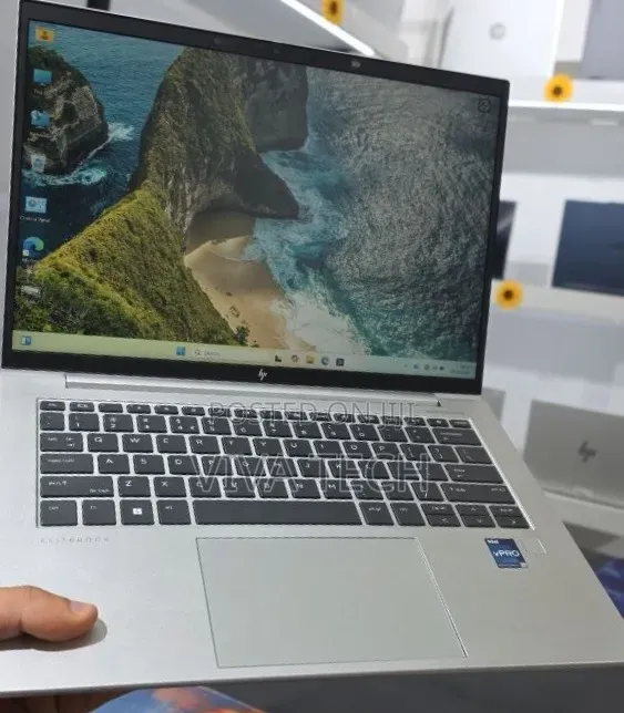 New Laptop HP EliteBook 840 G9 16GB Intel Core i7 SSD 512GB