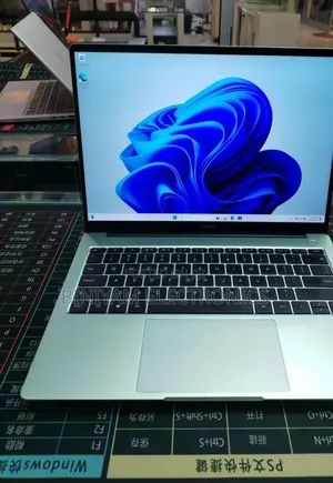 New Laptop 16GB Intel Core i5 SSD 512GB