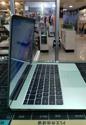 New Laptop 16GB Intel Core i5 SSD 512GB