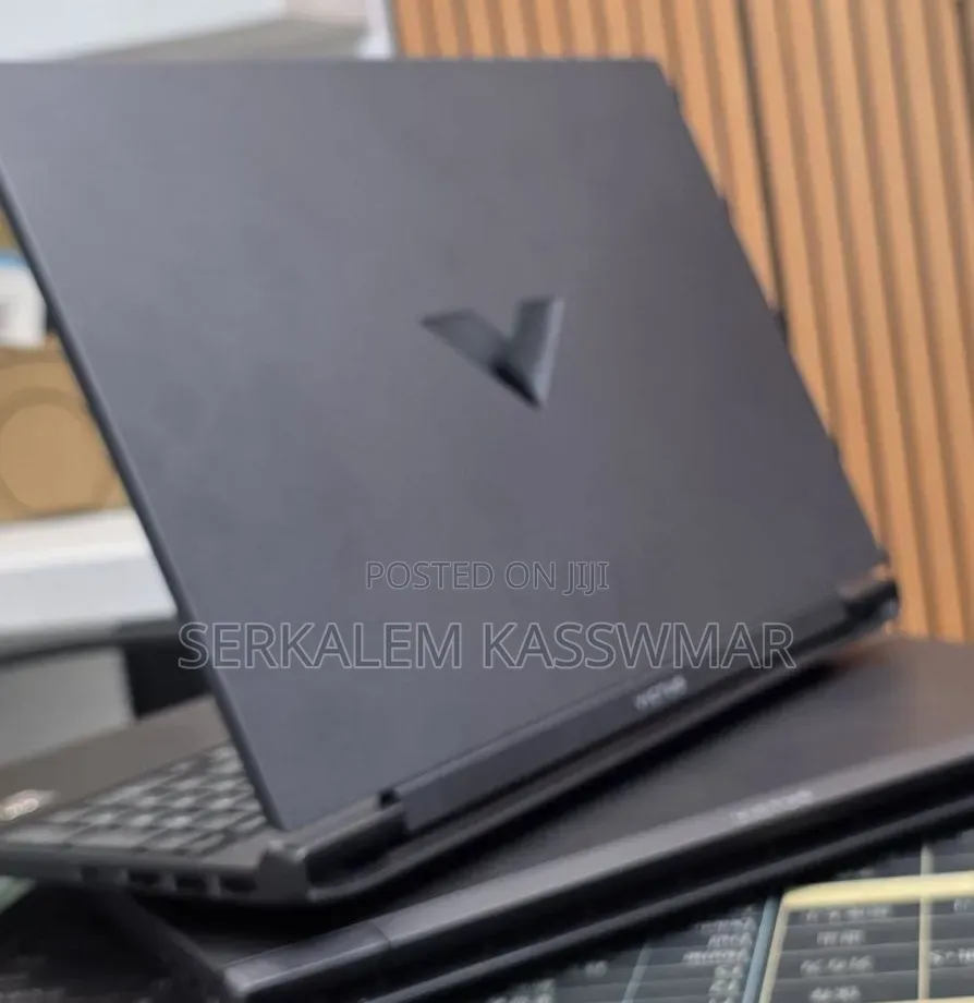 New Laptop HP Victus 15 8GB AMD Ryzen 5 SSD 512GB