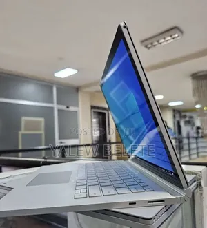 New Laptop Microsoft Surface Book 2 16GB Intel Core i7 SSD 256GB