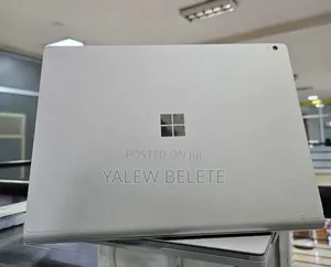 New Laptop Microsoft Surface Book 2 16GB Intel Core i7 SSD 256GB