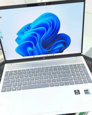 New Laptop HP Pavilion 15 8GB Intel Core i7 SSHD (Hybrid) 1T