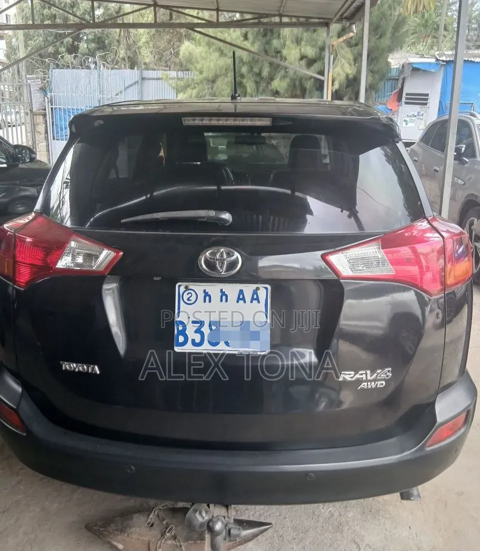 Toyota RAV4 2015 Blue