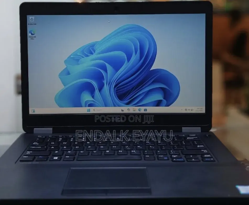 New Laptop Dell Latitude 14 E5470 4GB Intel Core i3 SSD 128GB