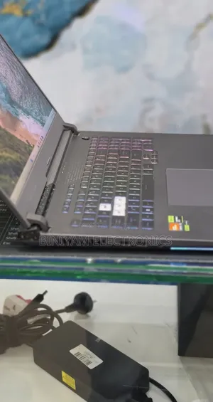 New Laptop Asus ROG Strix G731G 16GB AMD Ryzen 9 SSD 1T