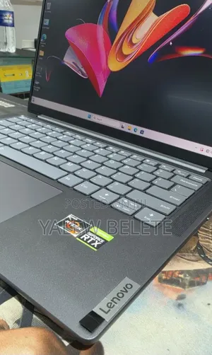 New Laptop Lenovo Yoga 910 16GB AMD Ryzen 7 SSD 512GB