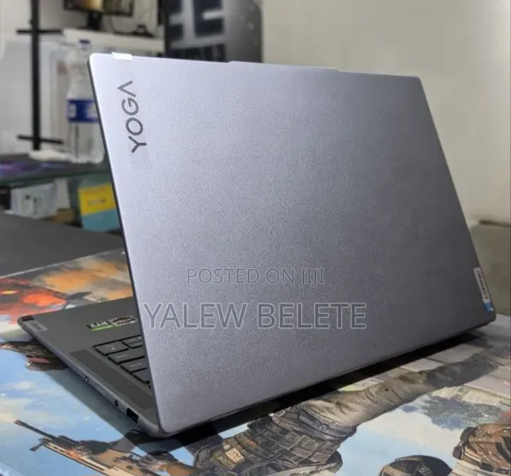 New Laptop Lenovo Yoga 910 16GB AMD Ryzen 7 SSD 512GB