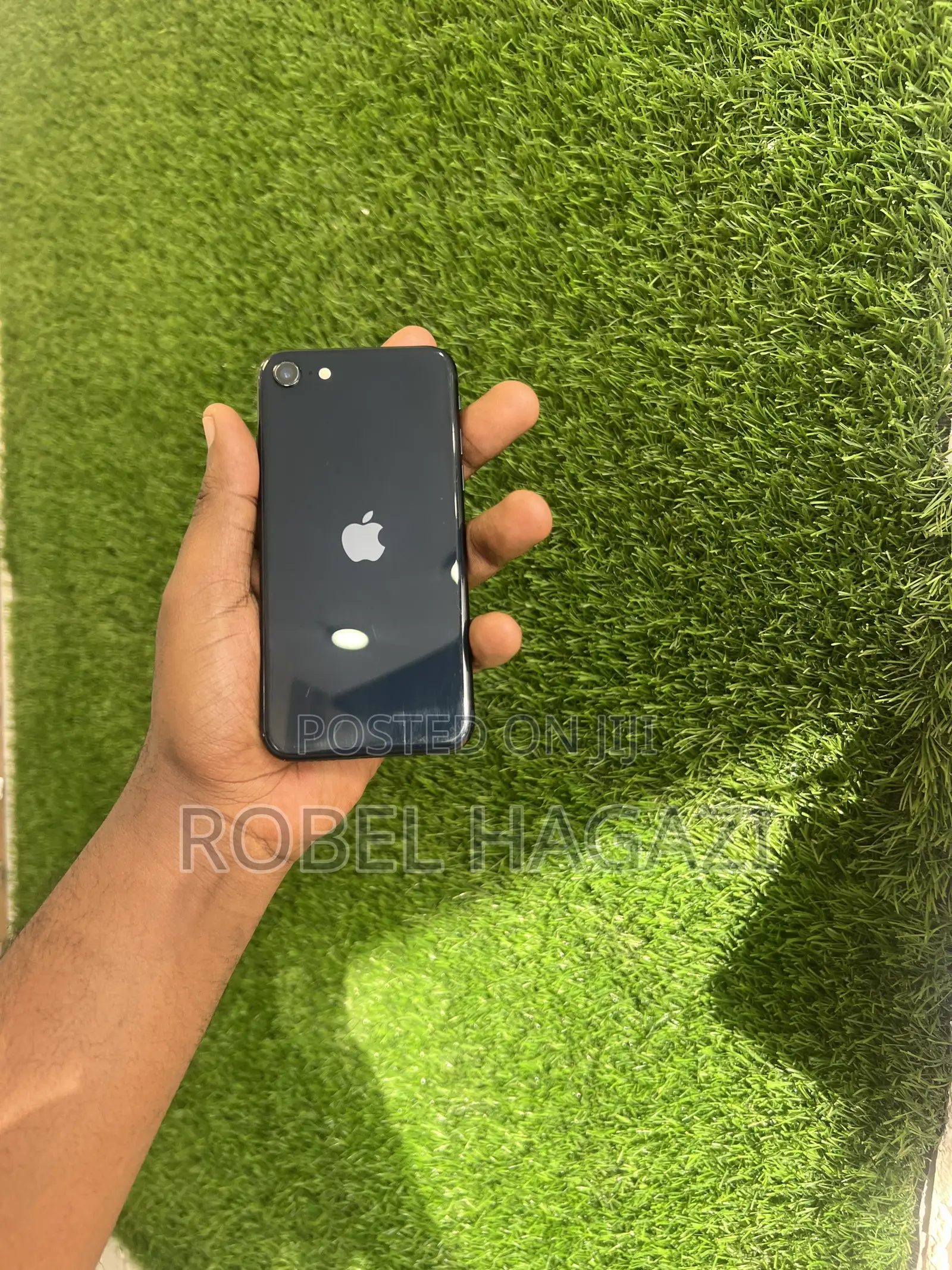 Apple iPhone SE (2022) 64 GB