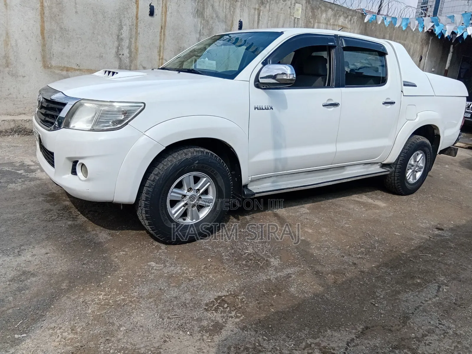 Toyota Hilux 3.0 D-4D 4x4 2013 White
